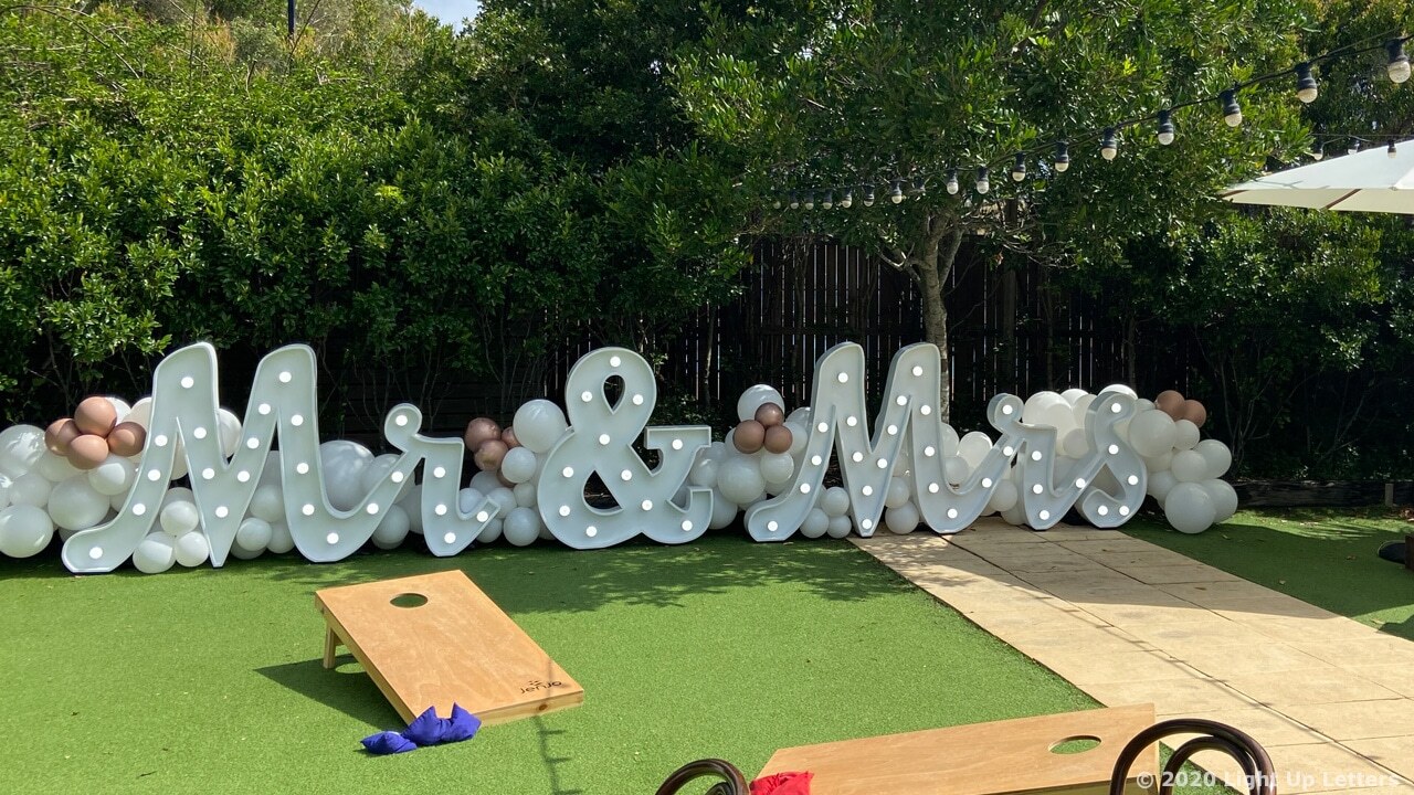 Mr & Mrs Light Up Letters with Balloons